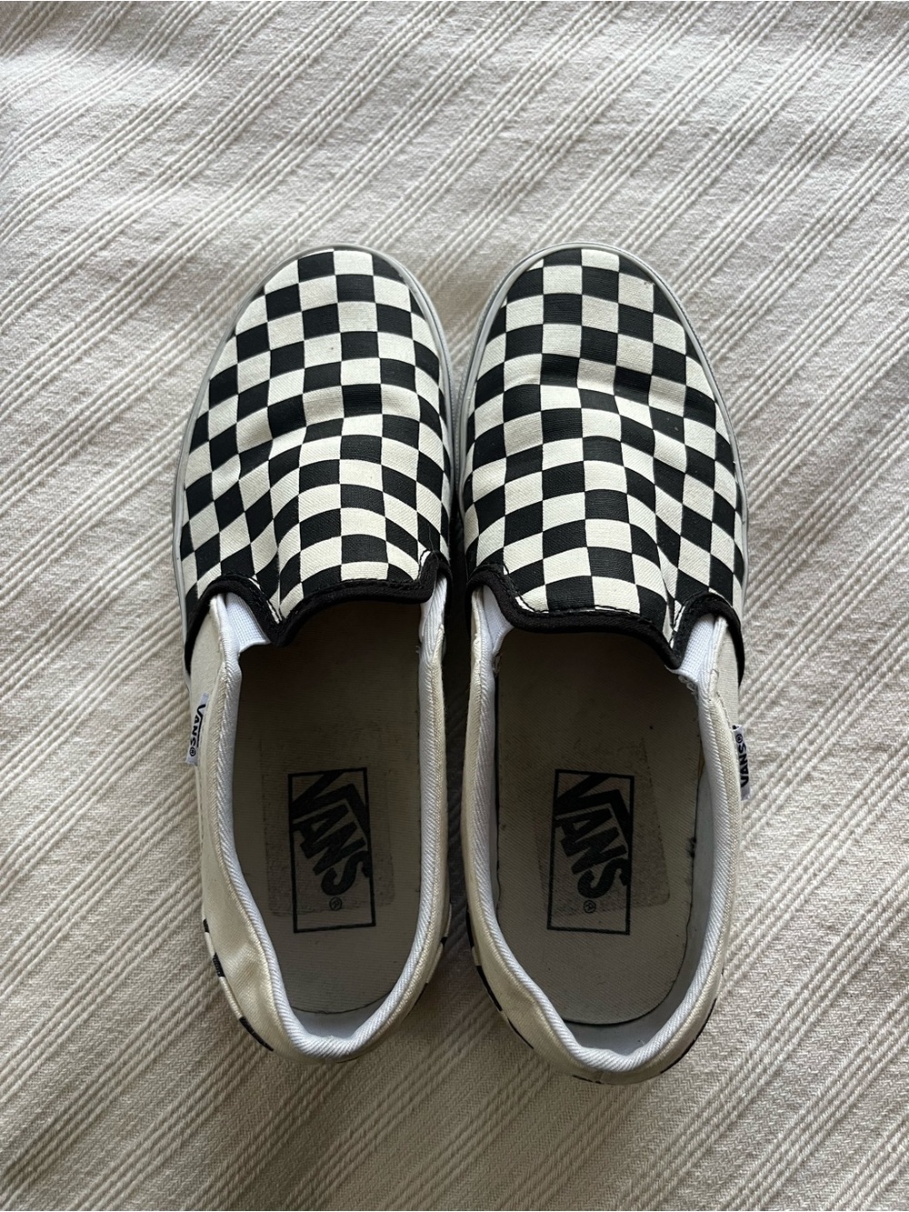 Vans platform Slip-On Checkerboard Sneakers - Black & White
